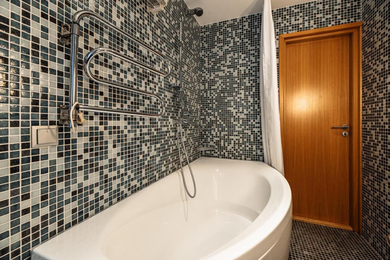 Airhome - Golden Fish Apartament *